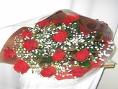 赤バラとカスミの花束08